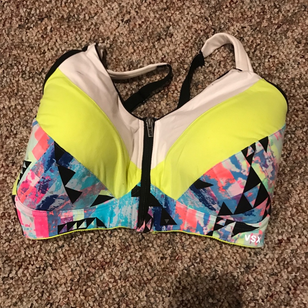 34DDD Victoria Secret Sports Bra